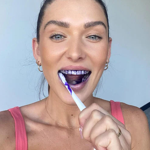 LOVILDS Colour Corrector Serum-Bright White Teeth Toothpaste